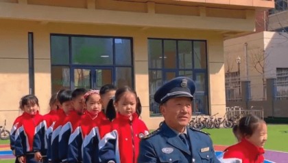 火遍全网！他叫徐瑞礼！