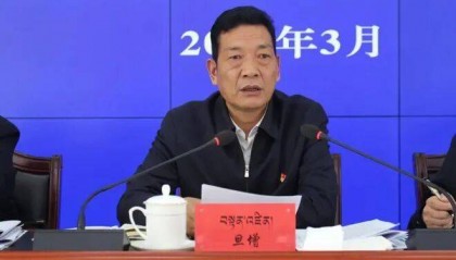 纪委通报：副局长被留置当日，还在收礼