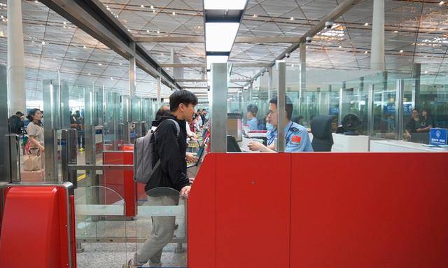 提前30天！北京口岸今年出入境人员数量突破800万人次