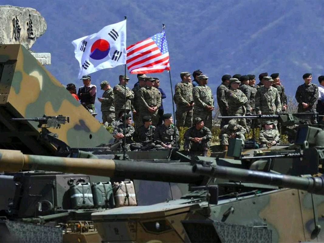 举着“滚回中国”标语牌，韩国都是什么人在搞反华游行？答案揭晓