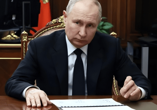 九三阅兵刚结束，欧盟突然很不满，放话欧洲必须担当主角，中方回应12个字，信号强烈！