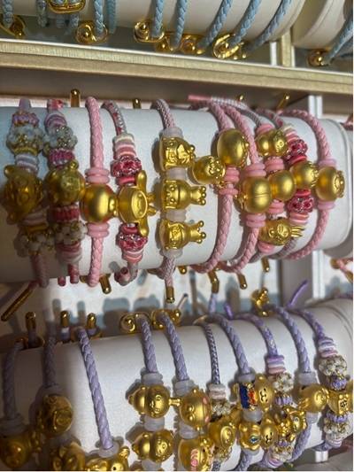 年内涨幅近40%！在全国最大黄金集散地，年轻人涌向黄金“平替”